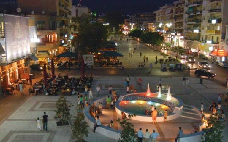 Το αδιέξοδο του τουρισμού και η λεύκη νύχτα